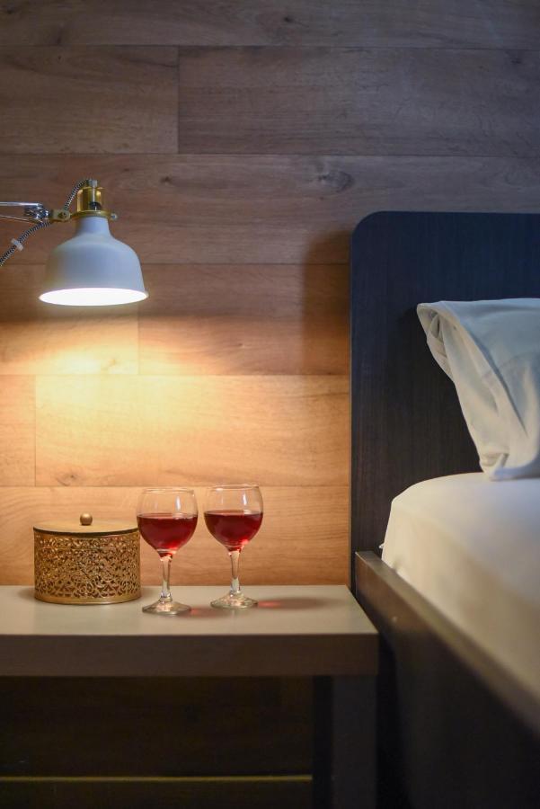 Nueva Era Boutique Apartment Атина Екстериор снимка